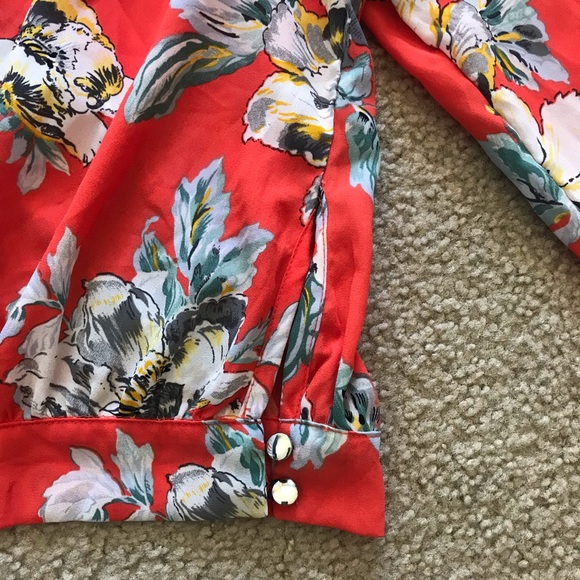 Printed tie sleeve blouse - Picture 3 of 4